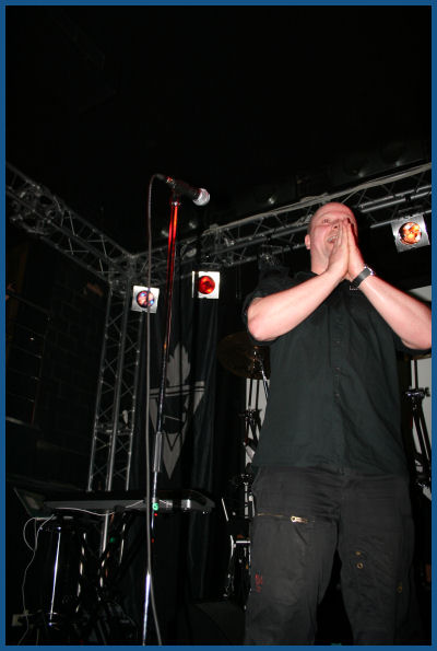 VNV Nation - Live in Moscow (02.04.06, «Ikra» club)