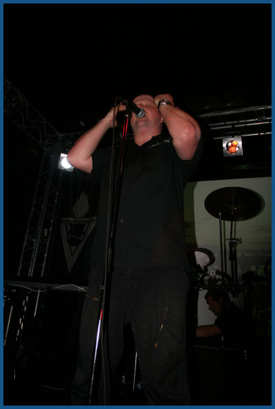 VNV Nation - Live in Moscow (02.04.06, «Ikra» club)